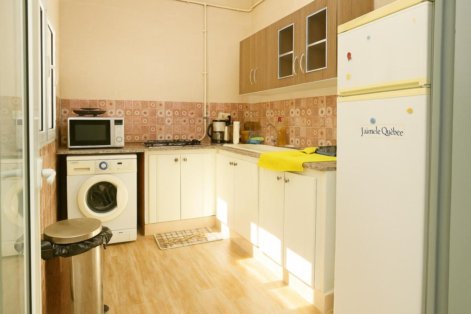 Lyne Apartment *